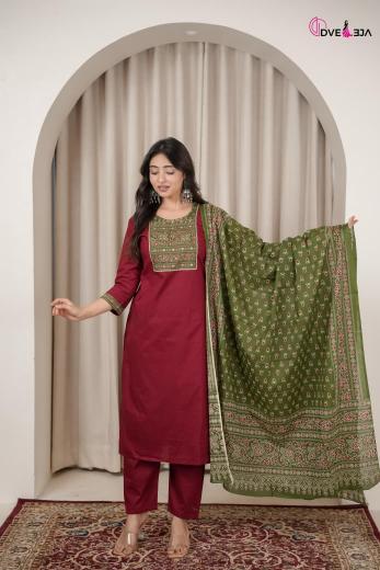 Dveeja sadhana 3pcs wholesale lucknowi chikan kurtis